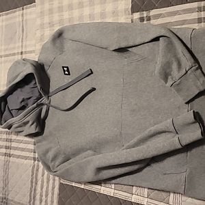 Under Armour Hoodie Small